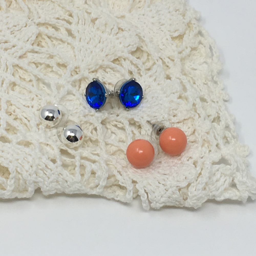 Beautiful color earrings